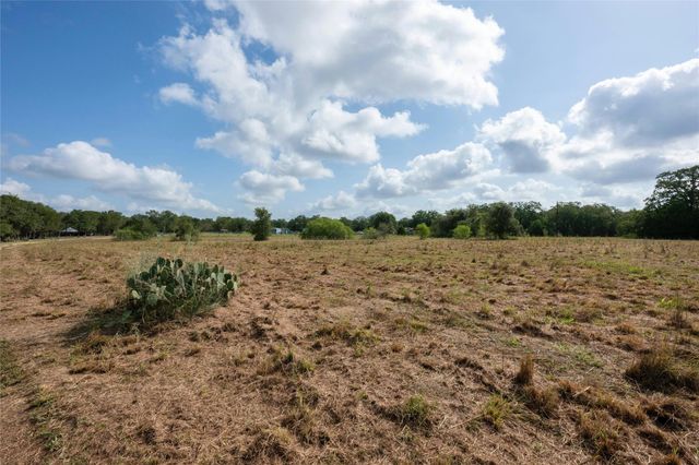000 Josie LN, Bastrop, TX 78602