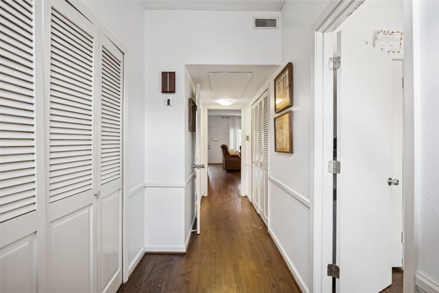 7506 W Northwest Highway 2, Dallas, TX 75225