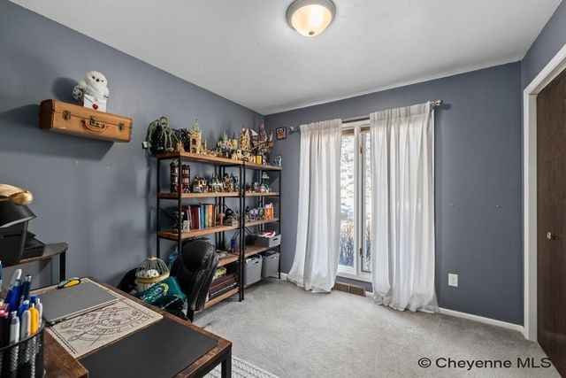 803 GOLDEN HILL ST, Cheyenne, WY 82009