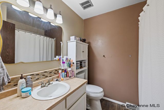 803 GOLDEN HILL ST, Cheyenne, WY 82009