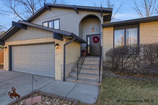 803 GOLDEN HILL ST, Cheyenne, WY 82009