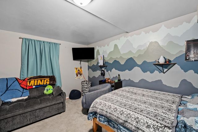 803 GOLDEN HILL ST, Cheyenne, WY 82009