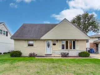 13616 Short Drive, Crestwood, IL 60418