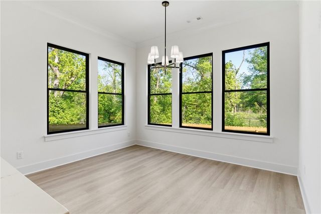 227 NE H Street, Bentonville, AR 72712