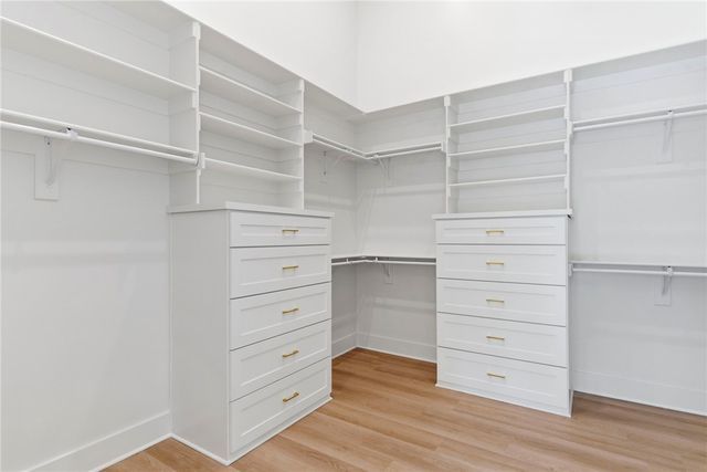 227 NE H Street, Bentonville, AR 72712