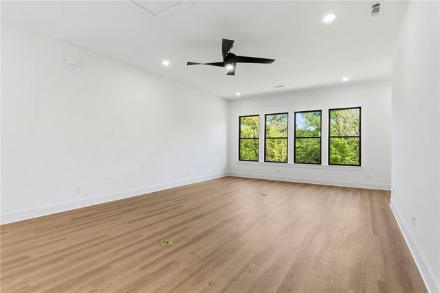 227 NE H Street, Bentonville, AR 72712
