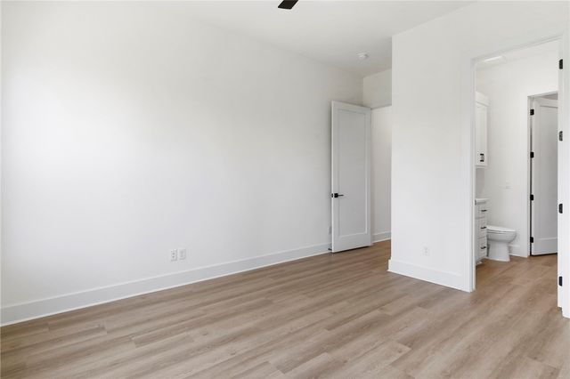 227 NE H Street, Bentonville, AR 72712