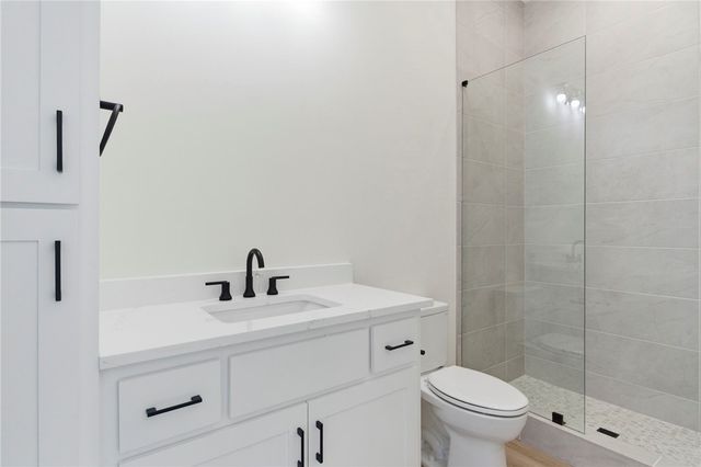 227 NE H Street, Bentonville, AR 72712