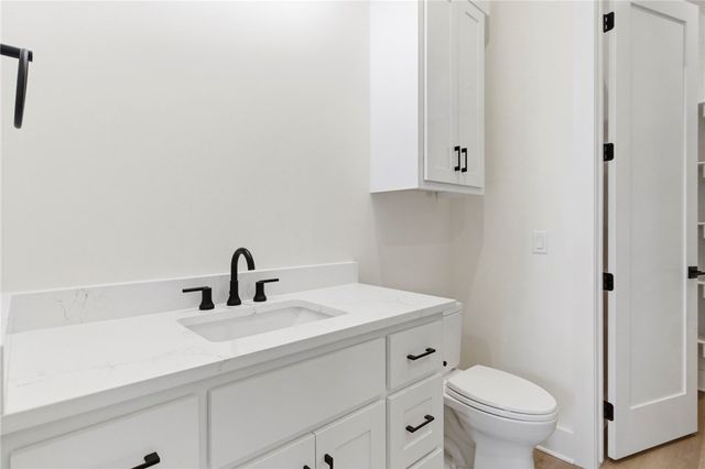 227 NE H Street, Bentonville, AR 72712