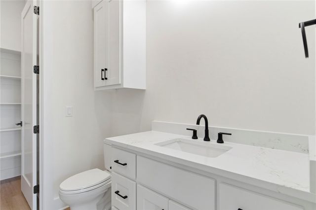 227 NE H Street, Bentonville, AR 72712