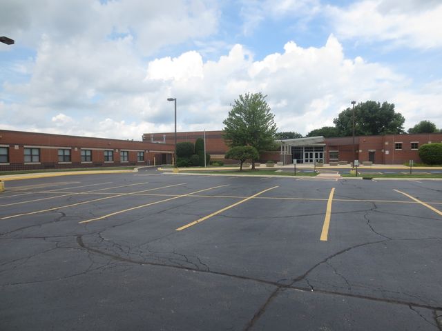 1051 Rockport Drive 1051, Carol Stream, IL 60188