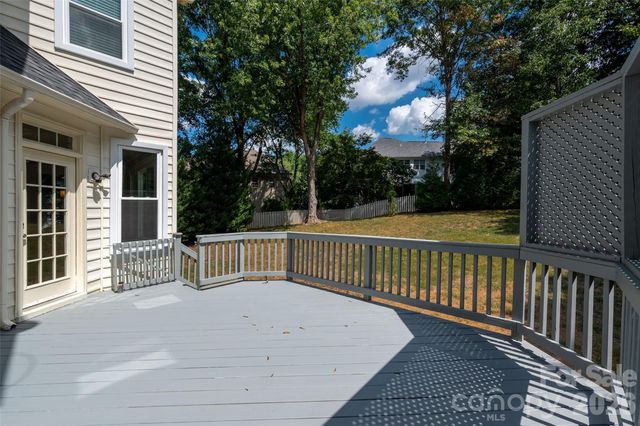 3415 Twelve Oaks Place, Charlotte, NC 28270