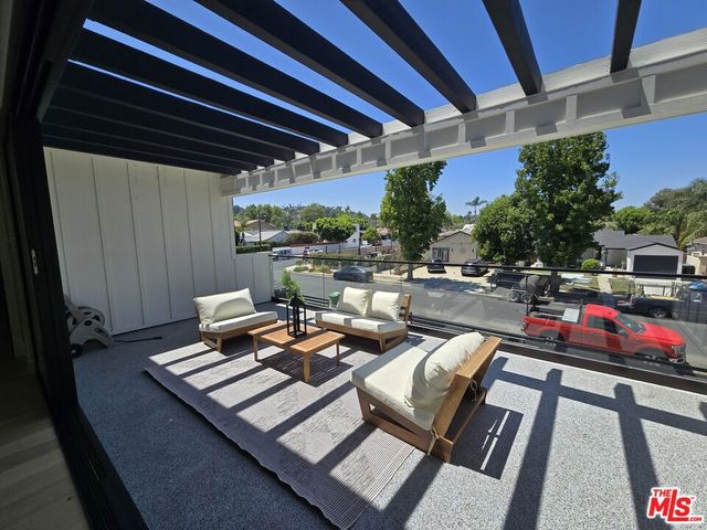 5012 Enfield Avenue, Los Angeles, CA 91316