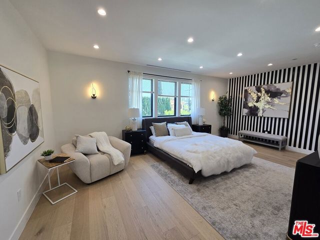 5012 Enfield Avenue, Los Angeles, CA 91316