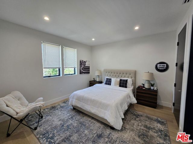 5012 Enfield Avenue, Los Angeles, CA 91316