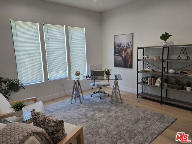 5012 Enfield Avenue, Los Angeles, CA 91316