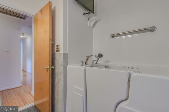 219 CORONET DR, Linthicum Heights, MD 21090