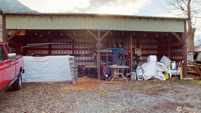 10 Bighorn Dr, Loomis, WA 98827