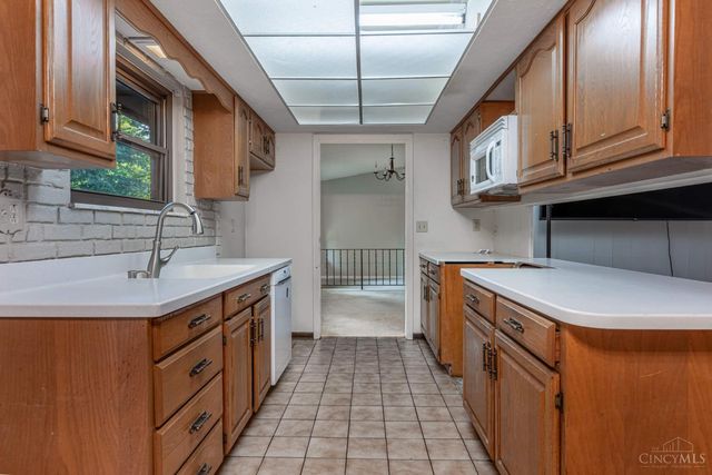 2006 Washington Creek Lane, Washington Twp, OH 45458