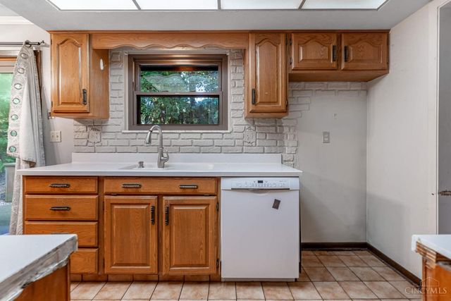 2006 Washington Creek Lane, Washington Twp, OH 45458
