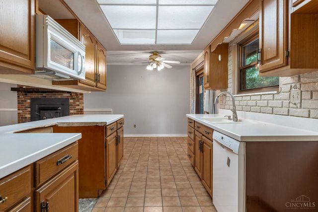 2006 Washington Creek Lane, Washington Twp, OH 45458