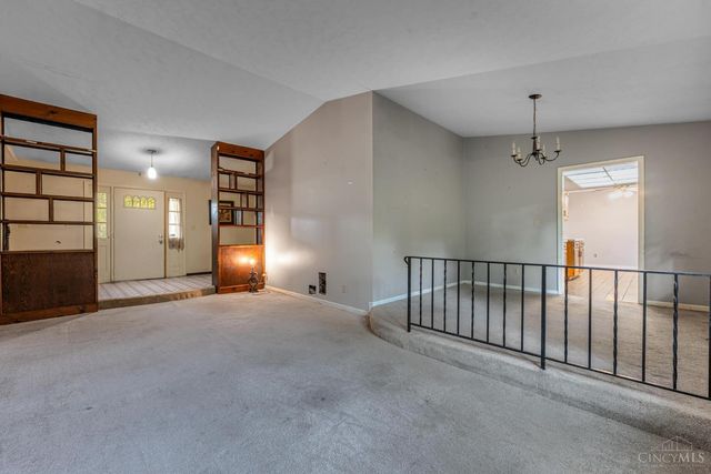 2006 Washington Creek Lane, Washington Twp, OH 45458