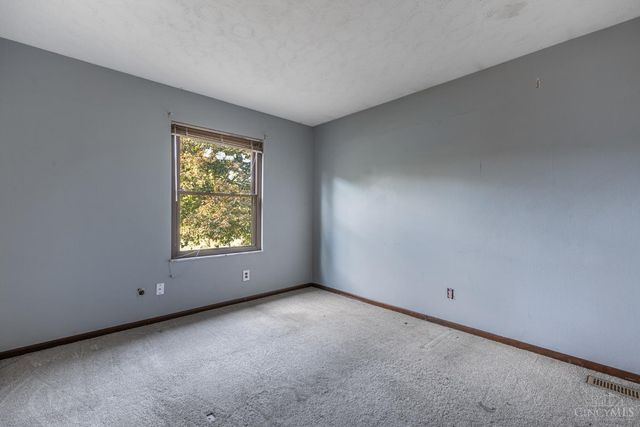 2006 Washington Creek Lane, Washington Twp, OH 45458