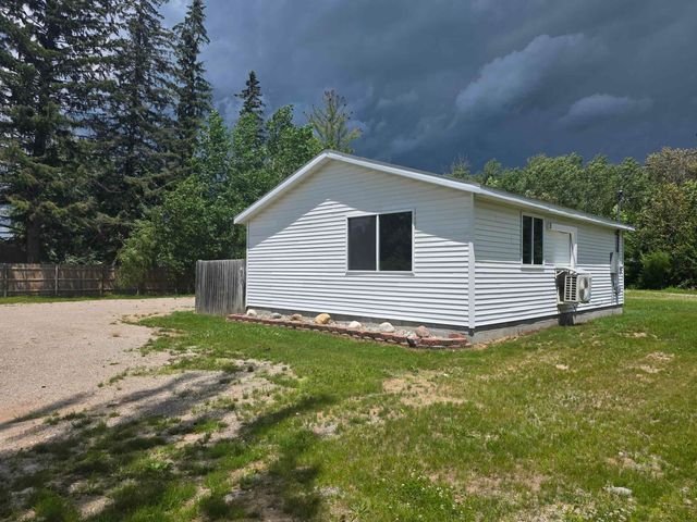 4924 Long Lake Road, Hale, MI 48739
