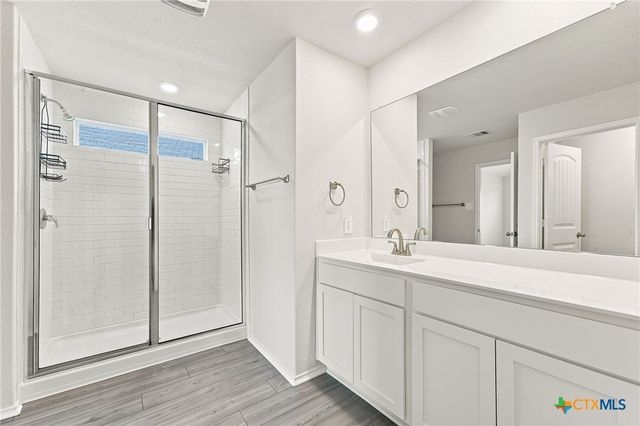 208 Ida Loop, Seguin, TX 78155