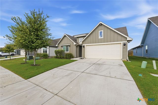 208 Ida Loop, Seguin, TX 78155