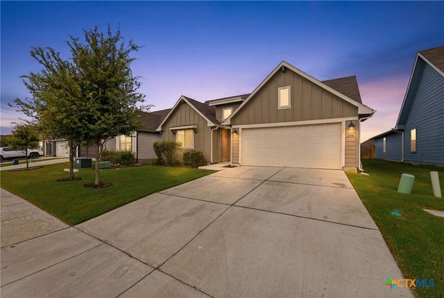 208 Ida Loop, Seguin, TX 78155