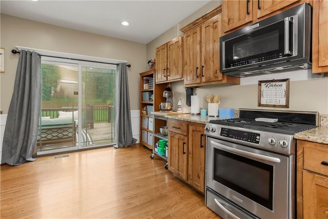 804 N 168th Street, Basehor, KS 66007