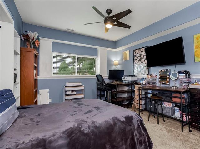 804 N 168th Street, Basehor, KS 66007