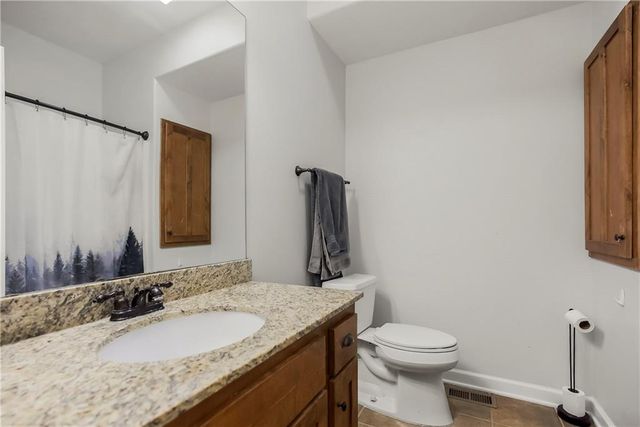 804 N 168th Street, Basehor, KS 66007
