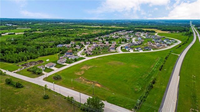 804 N 168th Street, Basehor, KS 66007