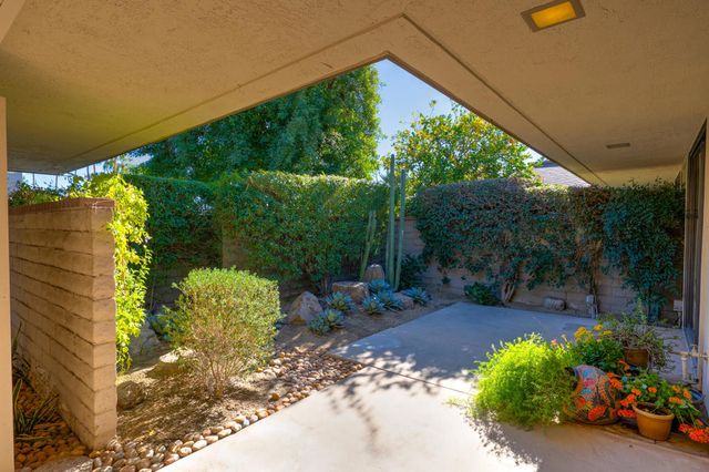 32 Cornell Drive, Rancho Mirage, CA 92270