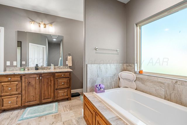 350 Snow Quail Road, Canyon, TX 79015