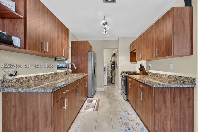 19721 SW 114th Ct, Miami, FL 33157