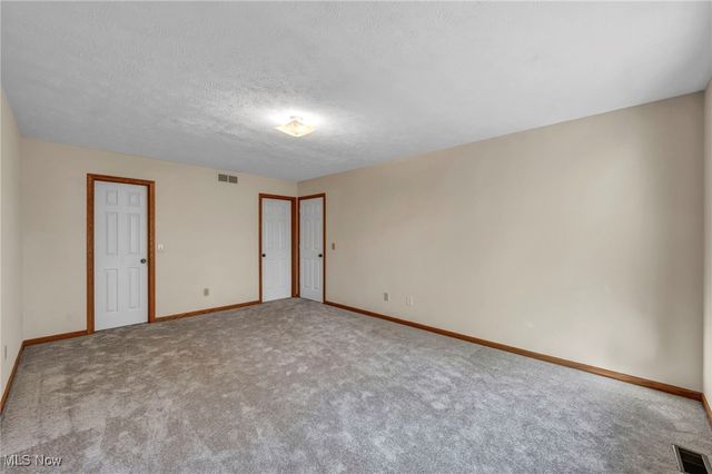 9840 Johnnycake Ridge Road, Mentor, OH 44060