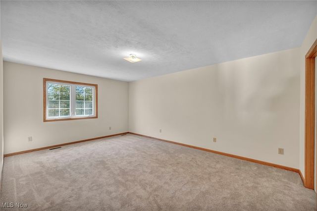 9840 Johnnycake Ridge Road, Mentor, OH 44060