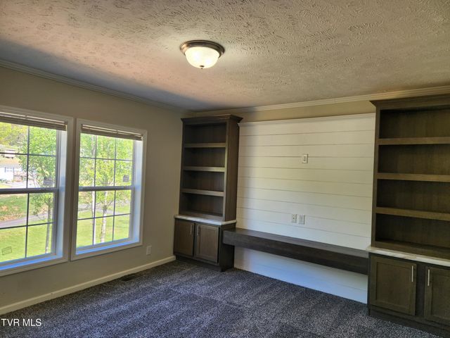 8460 Reedy Creek Road, Bristol, VA 24202