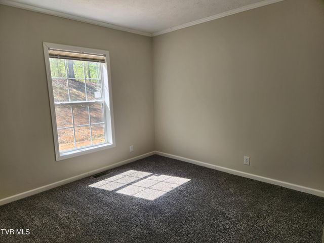 8460 Reedy Creek Road, Bristol, VA 24202