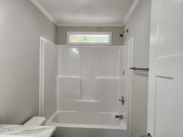 8460 Reedy Creek Road, Bristol, VA 24202