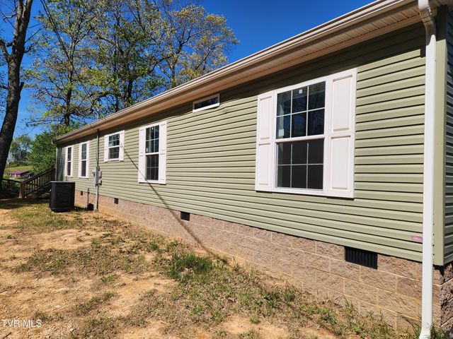 8460 Reedy Creek Road, Bristol, VA 24202