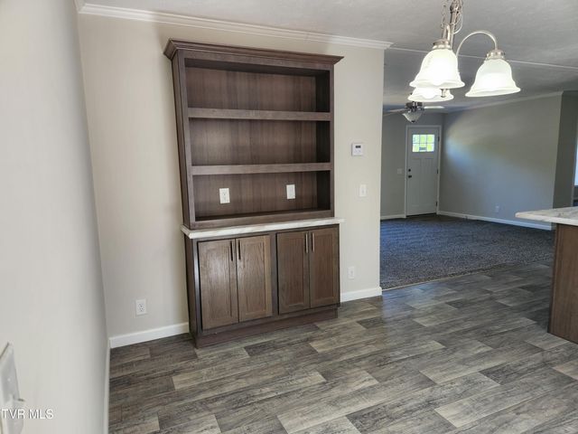 8460 Reedy Creek Road, Bristol, VA 24202