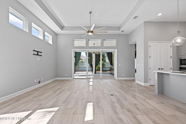 10737 AVENTURA Drive, Jacksonville, FL 32256