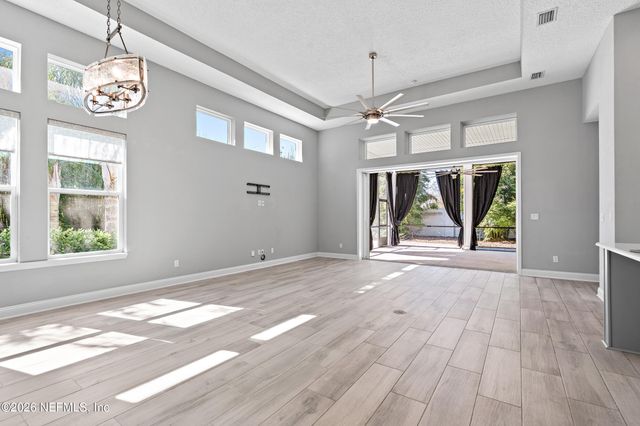 10737 AVENTURA Drive, Jacksonville, FL 32256