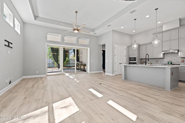 10737 AVENTURA Drive, Jacksonville, FL 32256