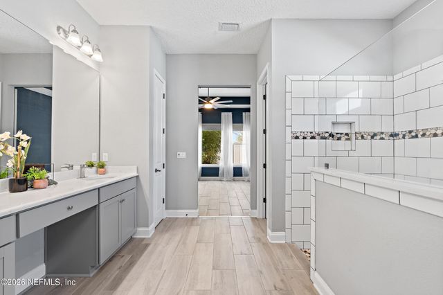 10737 AVENTURA Drive, Jacksonville, FL 32256