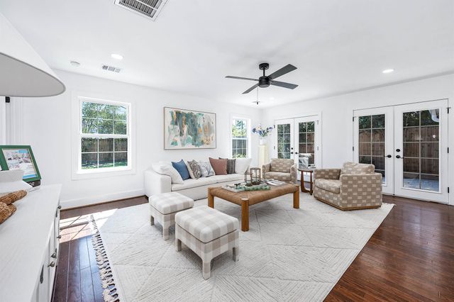 6319 Woodbrook Lane, Houston, TX 77008